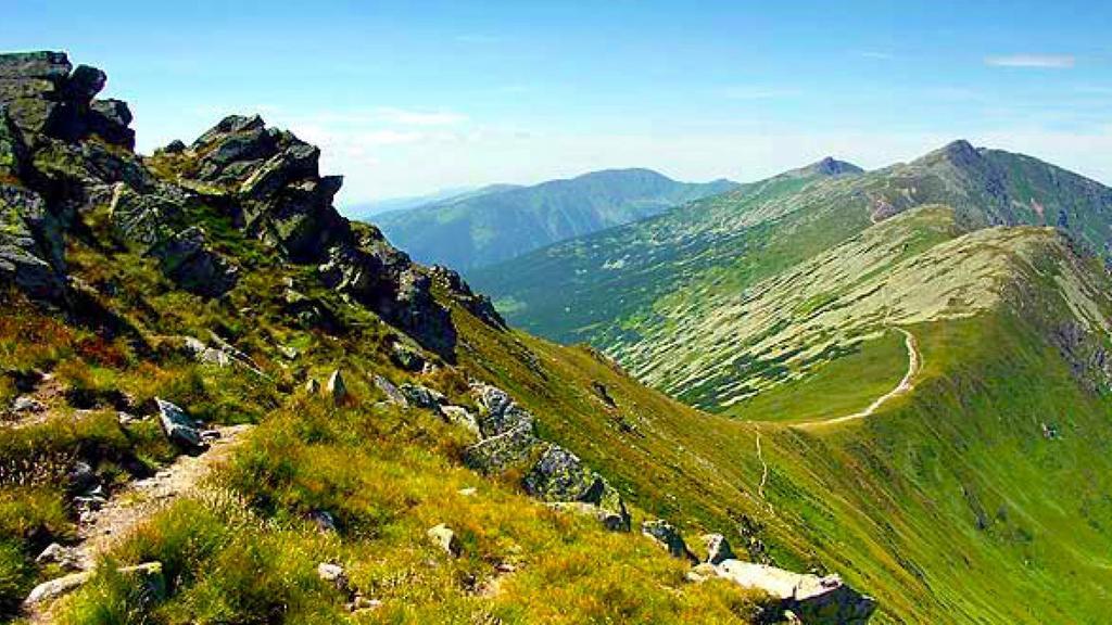 Villa Lypche Bešeňová Exteriör bild
