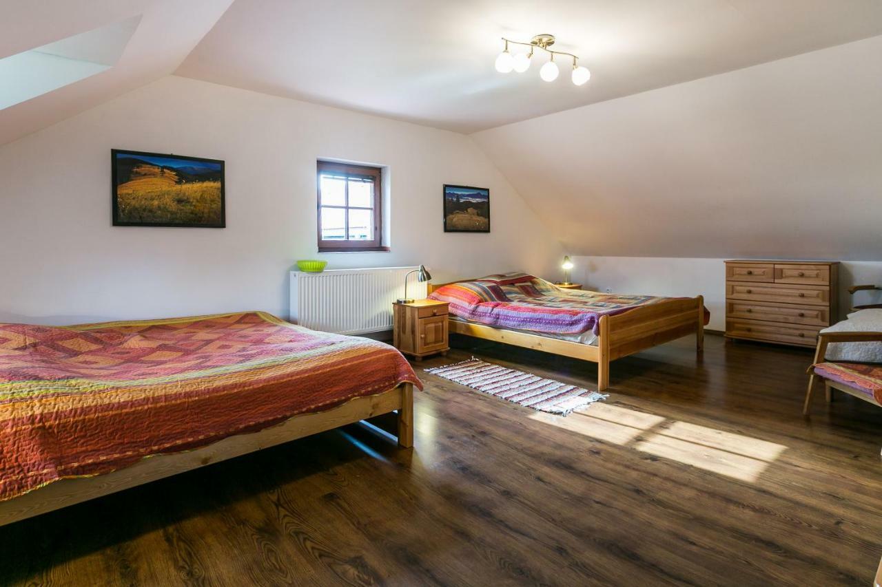 Villa Lypche Bešeňová Exteriör bild